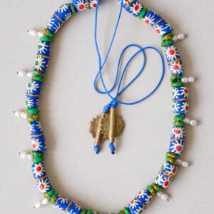 collier Étoile mona (bleu) – collier artisanal en perles de verre recyclé